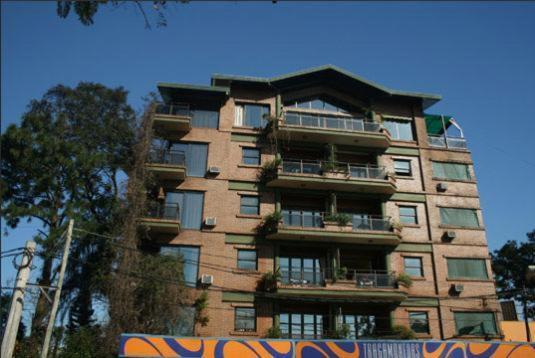 Edificio Nicolas Y Marcelo Siry Posadas Exterior foto